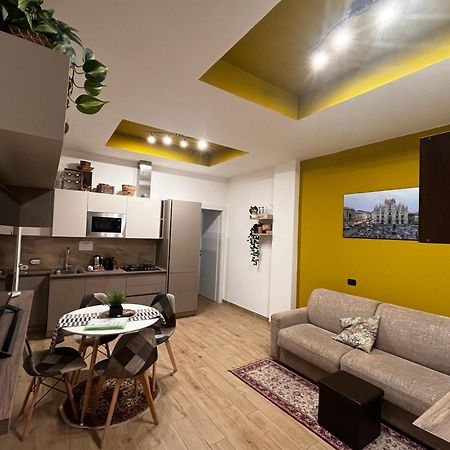 מילאנו Nel Quartiere Bayres Suite Completamente Rinnovata מראה חיצוני תמונה