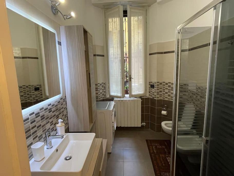 מילאנו Nel Quartiere Bayres Suite Completamente Rinnovata מראה חיצוני תמונה