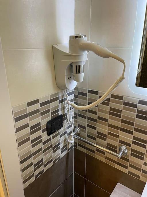 מילאנו Nel Quartiere Bayres Suite Completamente Rinnovata מראה חיצוני תמונה