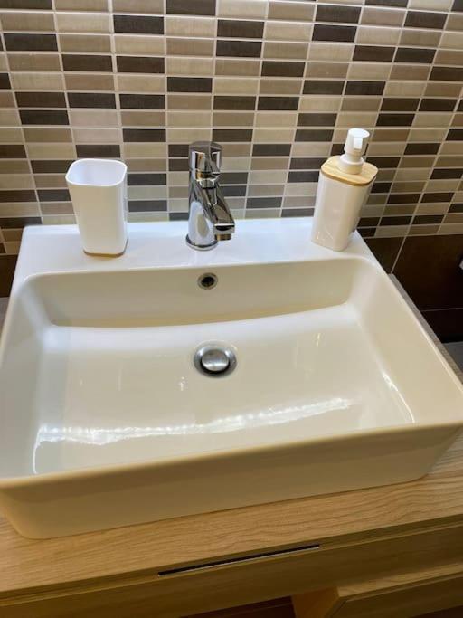 מילאנו Nel Quartiere Bayres Suite Completamente Rinnovata מראה חיצוני תמונה